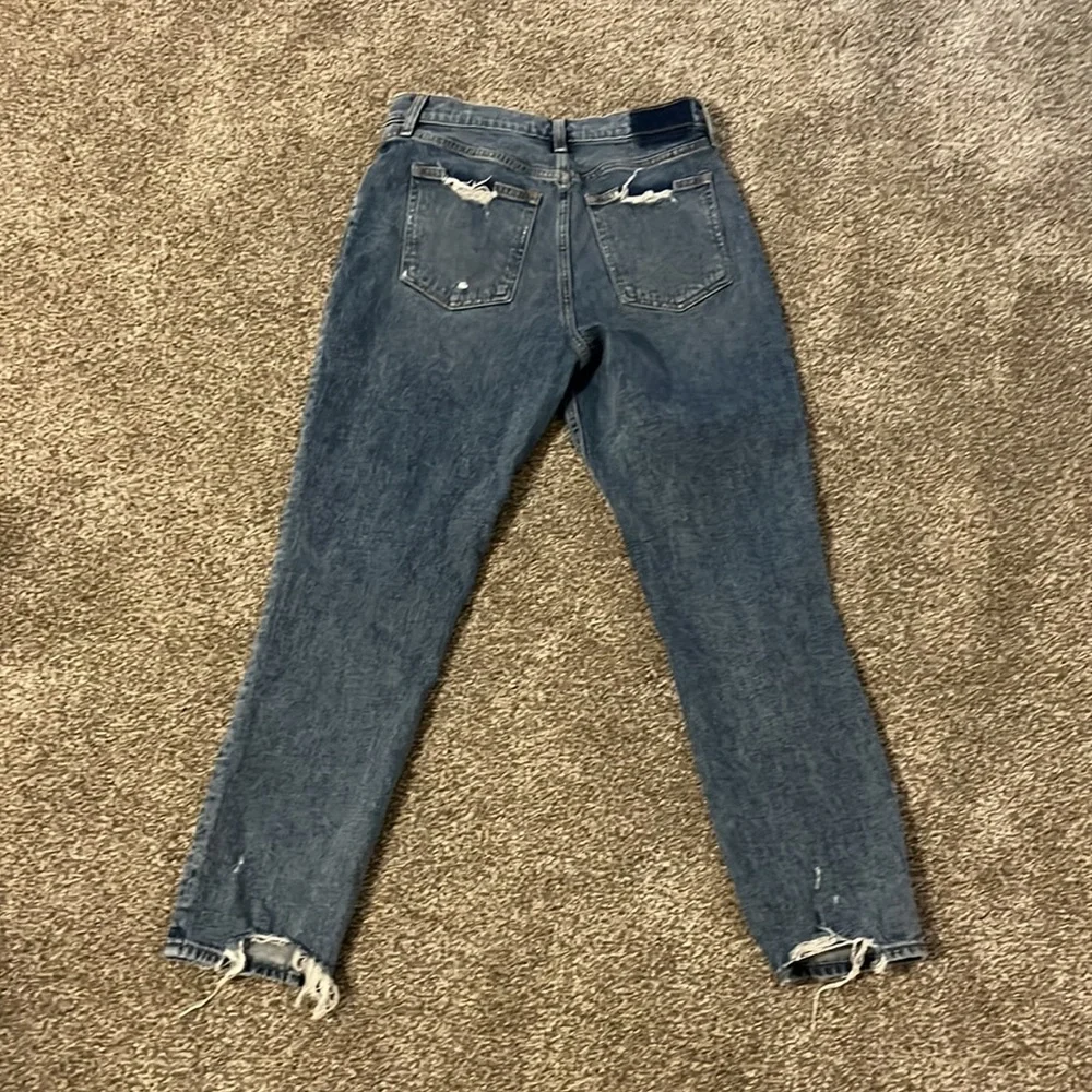 Abercrombie and fitch high rise mom jeans - Picture 2 of 3